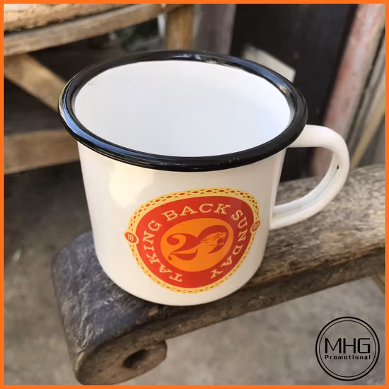 Tasses en métal émaillées personnalisées